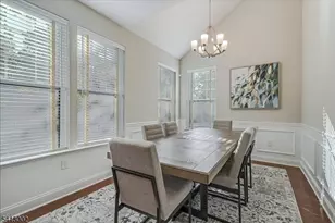 27 Bellflower Ct, Allamuchy Township, NJ 07882 - Photo 10