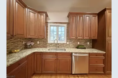 138 Hiawatha Blvd, Parsippany, NJ 07034 - Photo 6