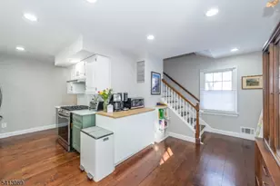 5 Murray Hill Square, New Providence, NJ 07974 - Photo 12