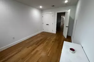 81 N Clinton St, East Orange, NJ 07017 - Photo 8