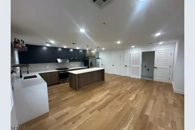 81 N Clinton St #2, East Orange, NJ 07017 - Photo 12