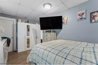 160 Burgess Pl, Passaic, NJ 07055 - Photo 10