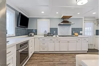 118 Broad St, Pompton Lakes, NJ 07442 - Photo 10