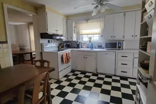 2221 Coles Ave, Scotch Plains Township, NJ 07076 - Photo 10