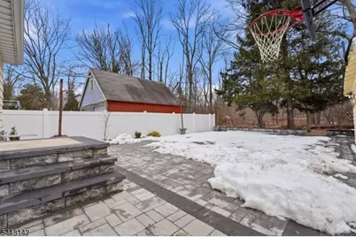 623 Parkview Ave, North Plainfield, NJ 07063 - Photo 2