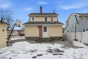 623 Parkview Ave, North Plainfield, NJ 07063 - Photo 4