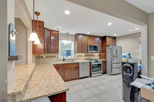 5 General Karge Ct, Elizabeth, NJ 07202 - Photo 8