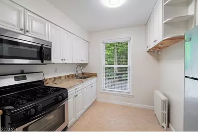 349 Bloomfield Ave, Unit #60, Verona, NJ 07044 - Photo 6