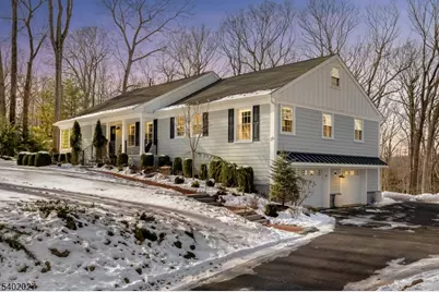 26 Robin Glen Rd, Watchung, NJ 07069 - Photo 1