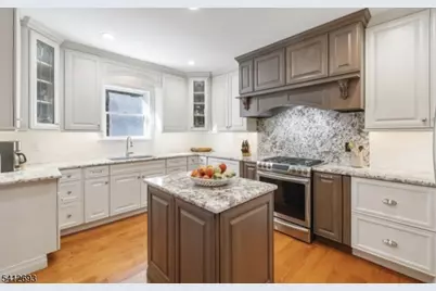 7 Bailey Ave #1, Bloomingdale, NJ 07403 - Photo 6