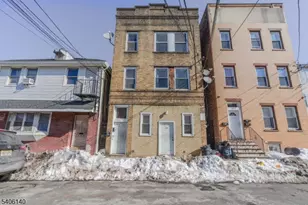 529 E Jersey St, Elizabeth, NJ 07206 - Photo 1