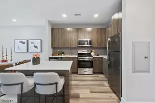 110 Goldsborough Dr, Bayonne, NJ 07002 - Photo 12