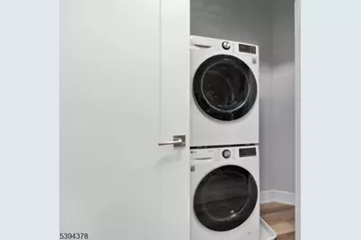 155 Goldsborough Dr, Bayonne, NJ 07002 - Photo 6