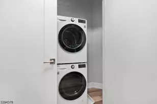 155 Goldsborough Dr, Bayonne, NJ 07002 - Photo 6