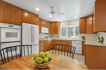 134 Rutgers Ave, Berkeley Heights Township, NJ 07922 - Photo 12