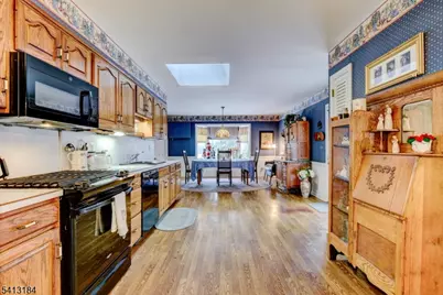 30 Perrin Dr, Wayne, NJ 07470 - Photo 16