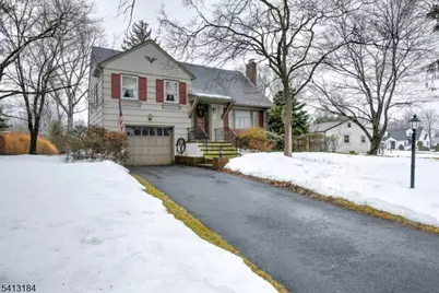 30 Perrin Dr, Wayne, NJ 07470 - Photo 2