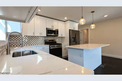 7 Maple St, Bloomfield, NJ 07003 - Photo 6