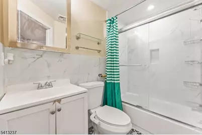 3 Sisco Pl, Clifton, NJ 07011 - Photo 12