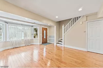 3 Sisco Pl, Clifton, NJ 07011 - Photo 2