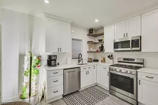 299A 7th Ave, Newark, NJ 07107 - Photo 14