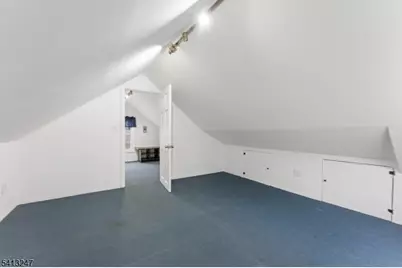 147 Clinton Ave, Clifton, NJ 07011 - Photo 16