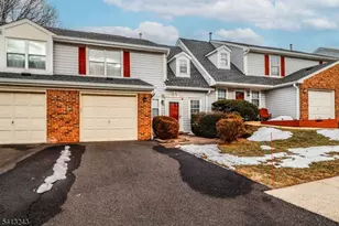 190 Jonathan Pl, Franklin Township, NJ 08873 - Photo 2