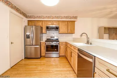 190 Jonathan Pl, Franklin Township, NJ 08873 - Photo 14