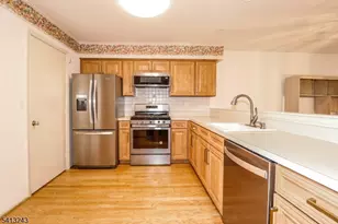 190 Jonathan Pl, Franklin Township, NJ 08873 - Photo 14