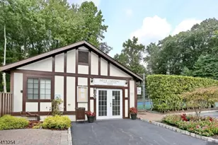 302 Mark Twain Way, Mahwah, NJ 07430 - Photo 32