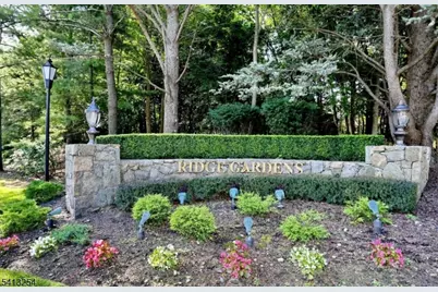 302 Mark Twain Way, Mahwah, NJ 07430 - Photo 1