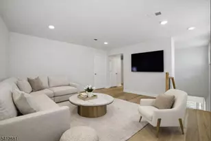 18 Whitaker Ln, Far Hills, NJ 07931 - Photo 32