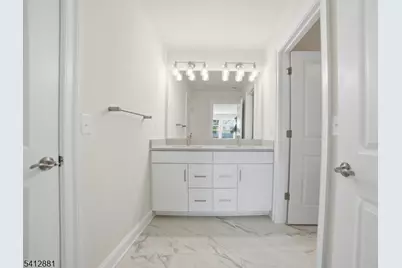 18 Whitaker Ln, Far Hills, NJ 07931 - Photo 40