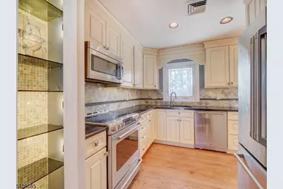 625 Succasunna Rd, Roxbury Township, NJ 07850 - Photo 12