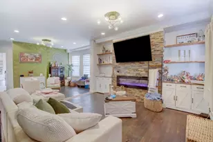 26 E 49th St, Bayonne, NJ 07002 - Photo 2