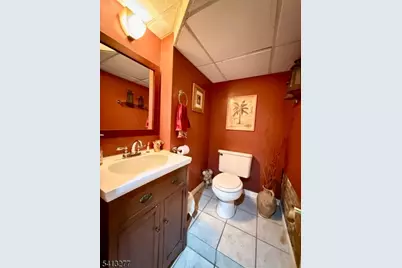 50 Glen Ave, Hardyston Township, NJ 07460 - Photo 14