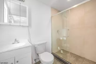 99 Van Winkle Ave, Clifton, NJ 07011 - Photo 12