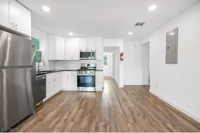 99 Van Winkle Ave #2, Clifton, NJ 07011 - Photo 8