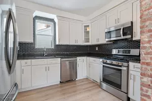 7 Pine St, Bloomfield, NJ 07003 - Photo 16