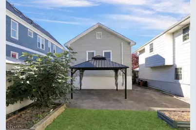 355 Elm St, Elmwood Park, NJ 07407 - Photo 14