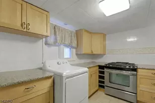 355 Elm St, Elmwood Park, NJ 07407 - Photo 6