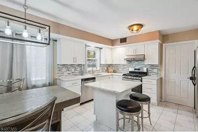 29 Woodside Dr, Rockaway Township, NJ 07866 - Photo 16