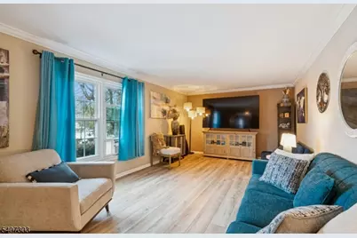 29 Woodside Dr, Rockaway Township, NJ 07866 - Photo 4