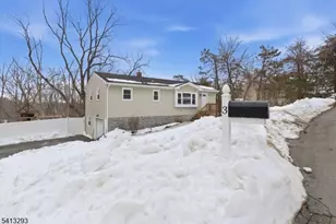 3 Gardenia Rd, Vernon Twp., NJ 07418 - Photo 4