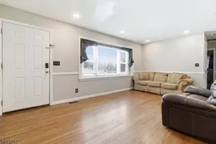 3 Gardenia Rd, Vernon Twp., NJ 07418 - Photo 6