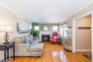 49 Locust Dr, Kenilworth, NJ 07033 - Photo 4