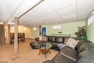 49 Locust Dr, Kenilworth, NJ 07033 - Photo 20