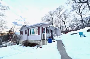 136 Dupont Ave, Hopatcong, NJ 07843 - Photo 2