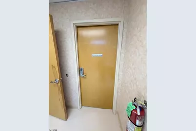 81 Veronica Ave, Franklin Township, NJ 08873 - Photo 16