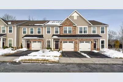 4 Owen Ct #4, Franklin Township, NJ 08873 - Photo 4